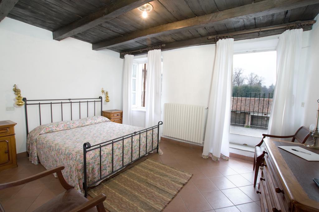 Agriturismo Il Torrione Pinerolo Oda fotoğraf