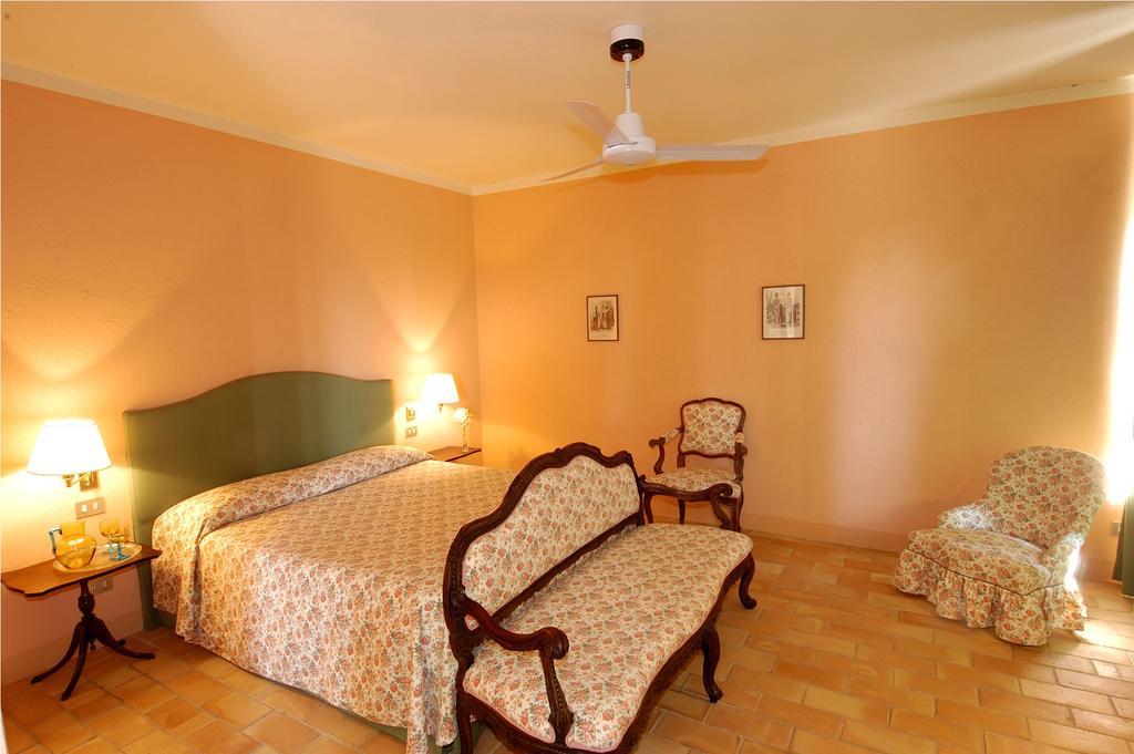 Agriturismo Il Torrione Pinerolo Oda fotoğraf